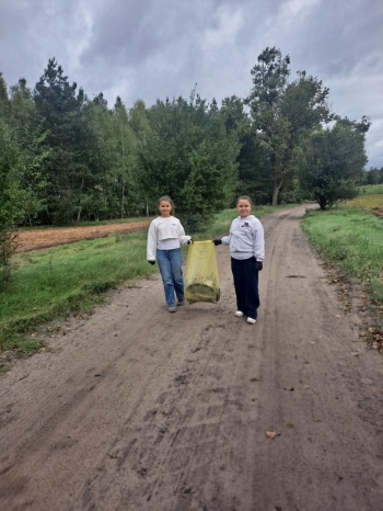 7af6e101-5555-472f-9bb3-60a98cec3083