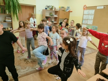 6f147a24-a225-4fb2-9a83-d286ab7cc0ec