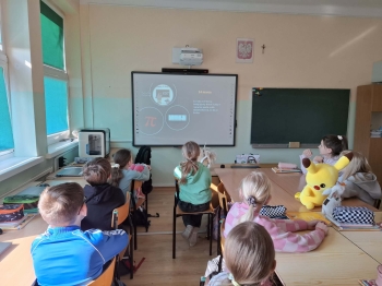 37ba1b0f-b3cb-434b-abf6-04aa95f19d1f.jfif