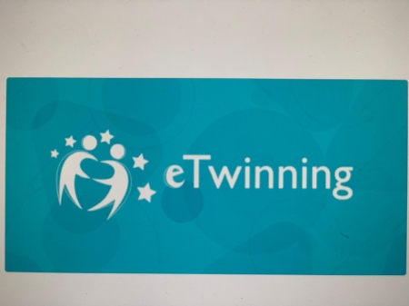 Udział uczniów w projektach eTwinning z języka angielskiego